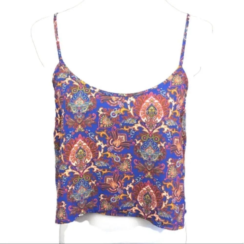 Forever 21 Camisole Cropped Paisley print Top with Adjustable Straps Small